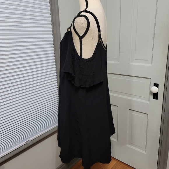 Torrid Black GAUZE TRAPEZE DRESS - Brass Beading plus size 1 - Picture 6 of 9